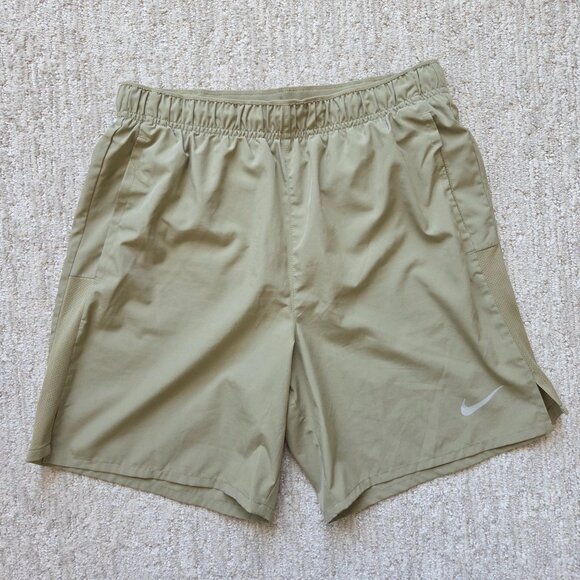 Nike Challenger Dri-FIT 7” Brief Lined Running Shorts Men’s Small Green FLAWED - Picture 1 of 15